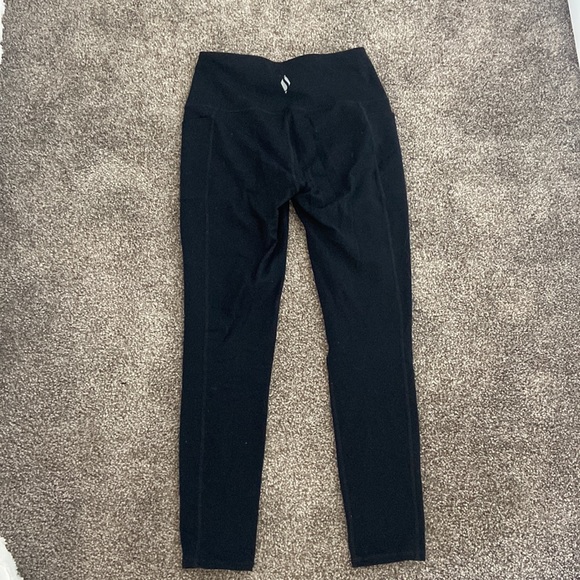 black leggings - Picture 2 of 2